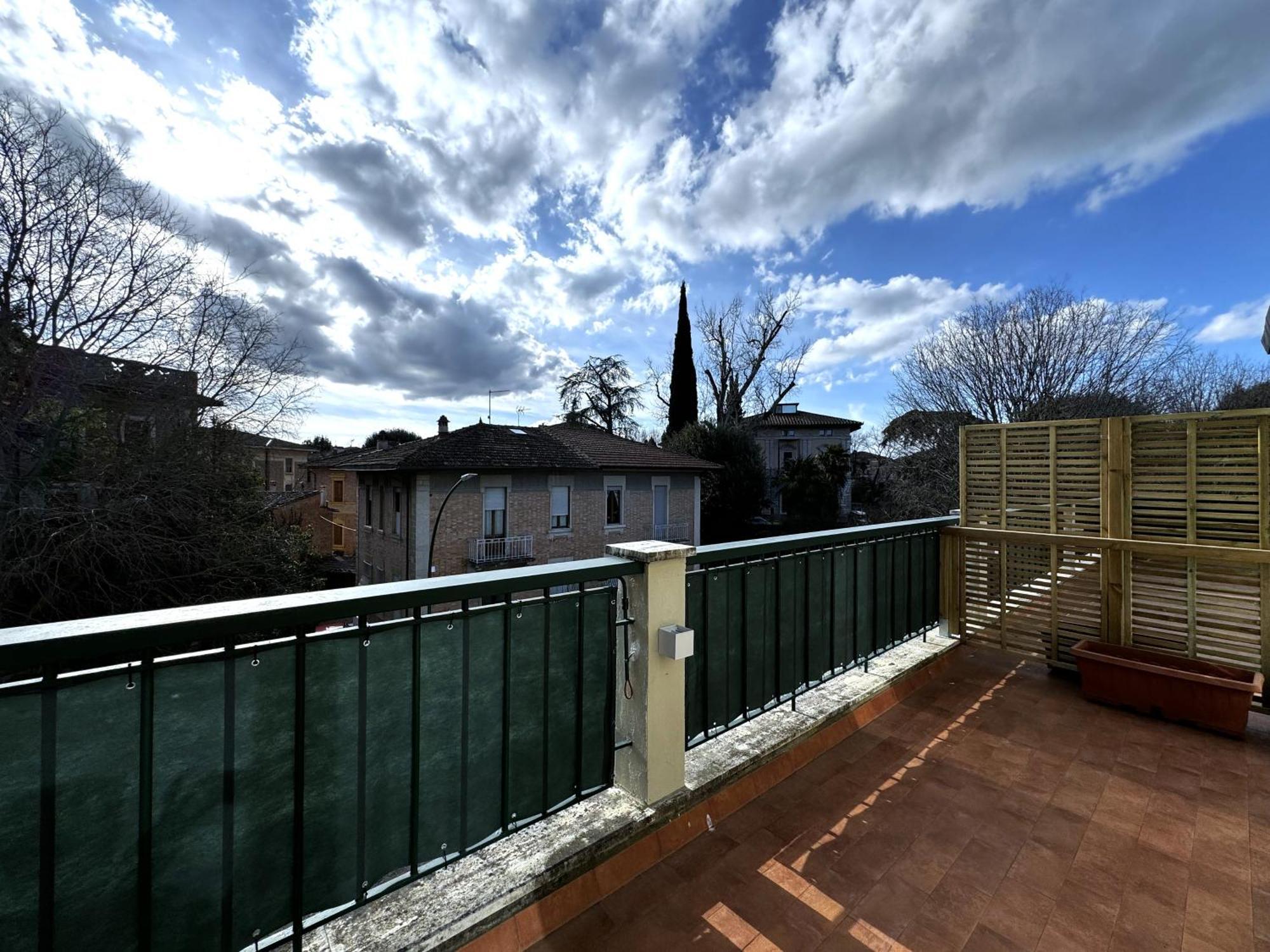 Skyline Siena Apartment Bagian luar foto