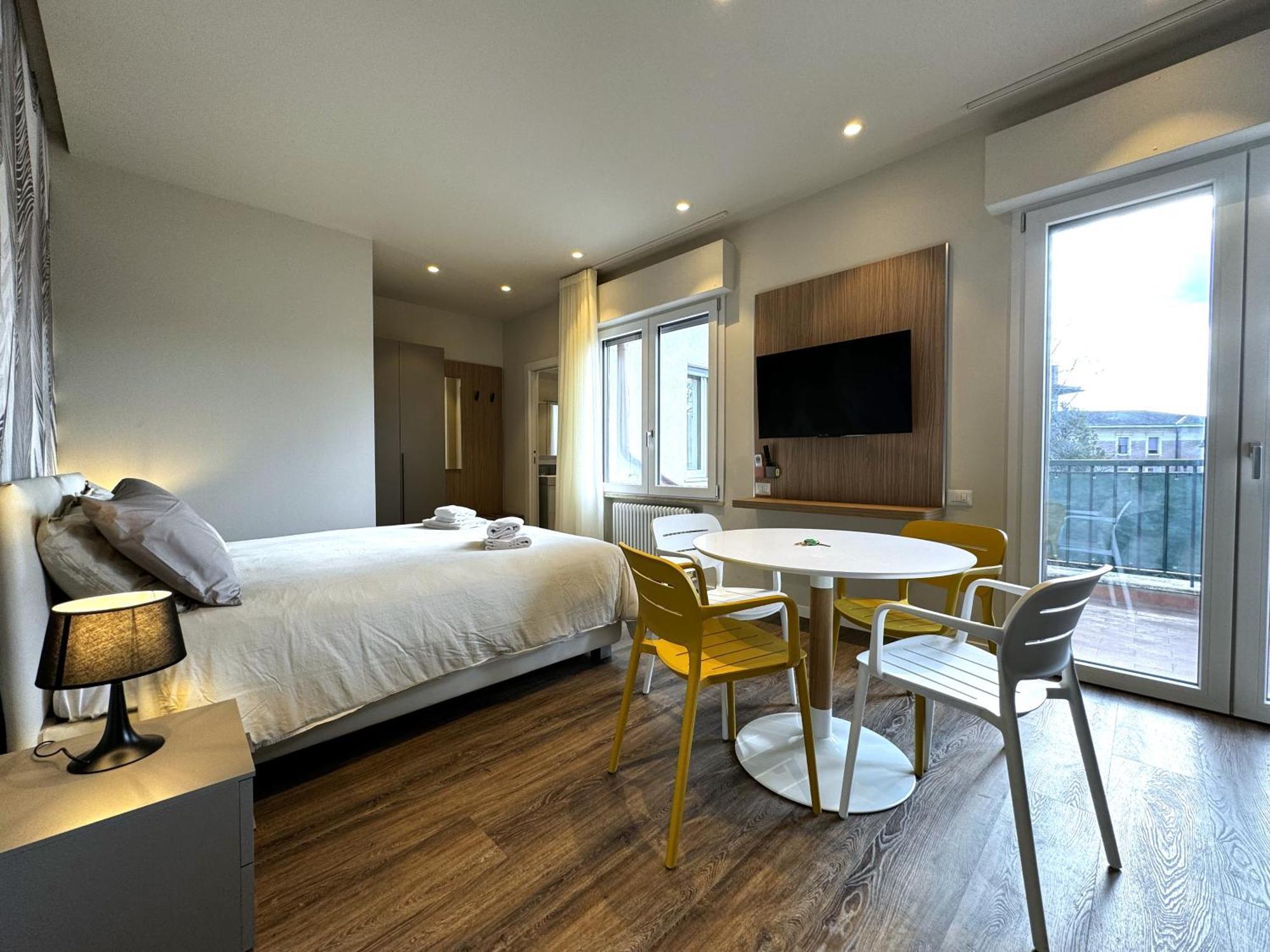 Skyline Siena Apartment Bagian luar foto